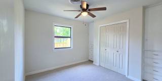 3/2/1 in Quiet Neighborhood in Denison! Gallery 7