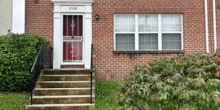 Baltimore - 3 Bedrooms and 2.5 baths Available! Gallery 1