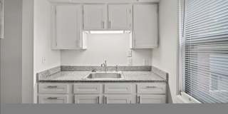 302 E 19th St - Unit 2B - $1,000.00/mo. Gallery 12