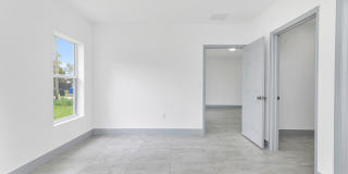 2360 Nw 14th St Gallery 12