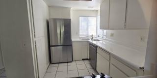2 Bedroom Townhouse with Canyon views from two levels Gallery 10