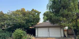 Updated 3-Bedroom Home with Bonus Room & Private Backyard in Corvallis Gallery 1