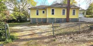 1047 Ridge Avenue Gallery 17