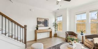 5015 Grayton Alley Gallery 50
