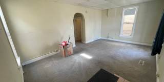 New Carpet! Liberty Park One Bedroom Single Family Home with Huge Yard Gallery 3