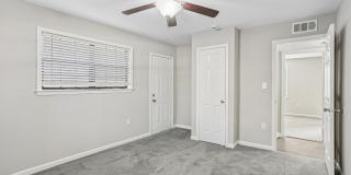 Brentwood Apartments Gallery 22