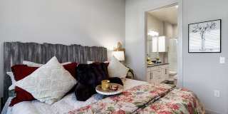 Overture River District - 55+ Apartment Homes Gallery 36