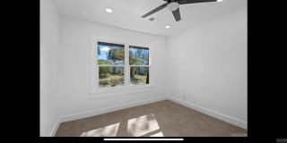 2501 S Maple Street Gallery 18