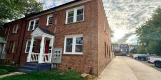 2920 8TH Street NE Gallery 1