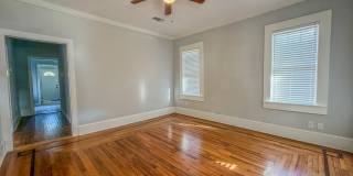 2047 N MARKET Street Gallery 4