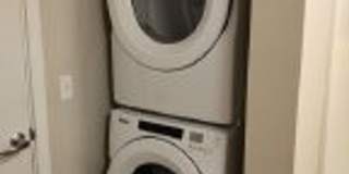 2960 Willamette St. Gallery 322