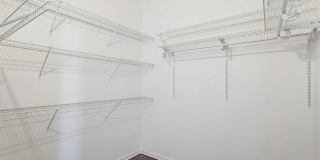 Incredible 2 Bedroom 2 Bath West Loop, Chicago Penthouse Condo for Lease (parking included) Gallery 19
