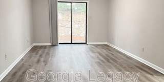 1688 Prince Avenue Gallery 10