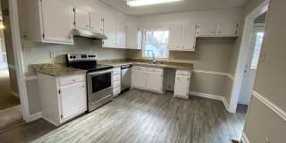 Room in 4 Bedroom Home at 216 Woods Ream Dr Room in 4 Bedroom Home at 216 Woods Ream Dr Gallery 12