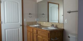 Beautiful 5 Bedroom Home in Heart of Loveland Gallery 11