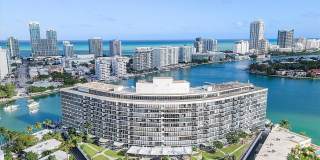 900 Bay Dr Gallery 4