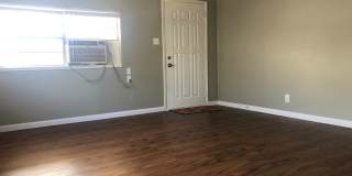Available November - Cute 3 bed/1 bath! Gallery 5