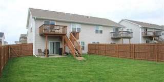 Quiet North Liberty Townhouse - CCA School District Gallery 14
