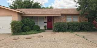4608 39th Street Gallery 1