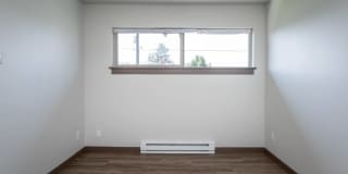 Spruce Park Apartments Gallery 18
