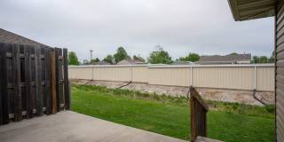 3 Bedroom Duplex with a fenced in yard in Battlefield, MO Gallery 12
