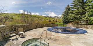 4000 Brush Creek Road Gallery 15