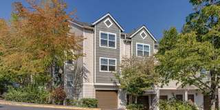 3 Bed/ 2.75 Bath Townhome in Lynwood Gallery 1