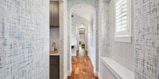 1028 Bay Street Gallery 36