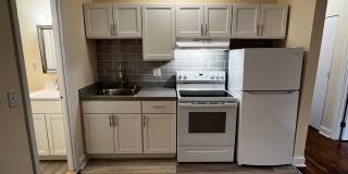 Mission Hill 2 Bed – No Broker Fee – Hot Water Included – 9/1 Gallery 1