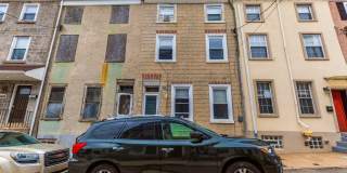 218 GRAPE Street Gallery 27
