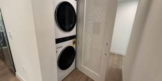 505 S Barrington Ave unit: 106 Gallery 17