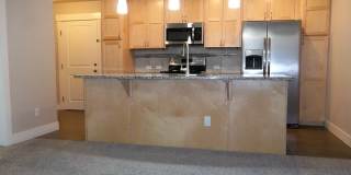 Secure, Stylish & Convenient – 2 Bed Condo in Loveland Gallery 8