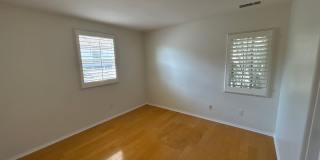 New! 3BD/2.5BA Two-Story Condo in Qual Hill Irvine! *MOVE-IN SPECIAL* Gallery 25