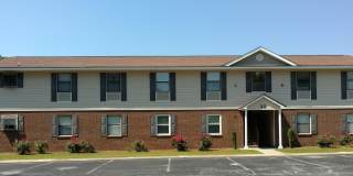 Large 2 bedroom 1 bath unit - upstairs Gallery 1