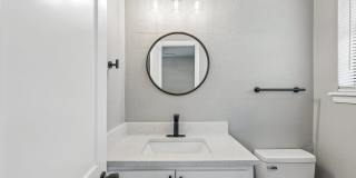 Charming 3 Bedroom Home with Spacious Backyard Gallery 17