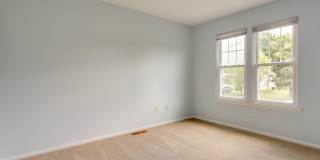 21 FERGUSON Court Gallery 26