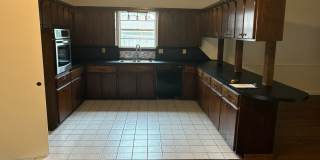 Spacious 4 Bed / 2 Bath Home for Rent in Norman Gallery 14