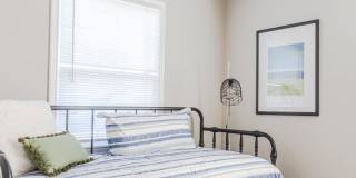 Everly Apartments on Cherry Street Gallery 25