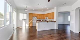 Wonderful 3bd/2ba Elk Grove Home with 2 Car Garage Gallery 10