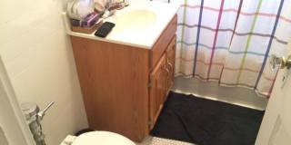 Huge 1 Bed on the "B" Line Gallery 11