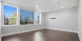 Luxurious Herriman 6 Bed with Indoor Court, Theater & Stunning Views!!! Gallery 66