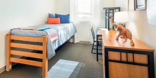 100 Midtown Gallery 12