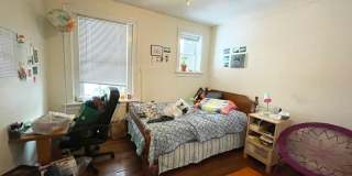 Five bed two bath near NEU... Gallery 9