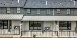 Luxury Townhome for Lease at the Courtyards at Hidden Crest - 7017 NE 132nd Way Gallery 42
