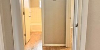 Well maintained house in great neighborhood!! Available Now! Gallery 18