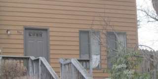 3 Bedroom 2.5 Half Bath Townhouse Gallery 1