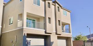 MOVE-IN READY TOWNHOME NEAR SUMMERLIN! Gallery 1
