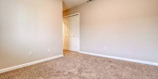 Spacious 4br/2.5ba house with garage in well maintained neighborhood Gallery 16