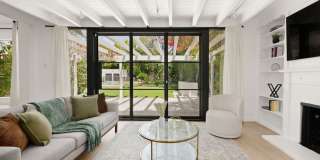 712 N Rodeo Dr Gallery 8