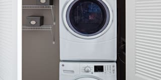 Avalon Great Neck Gallery 14